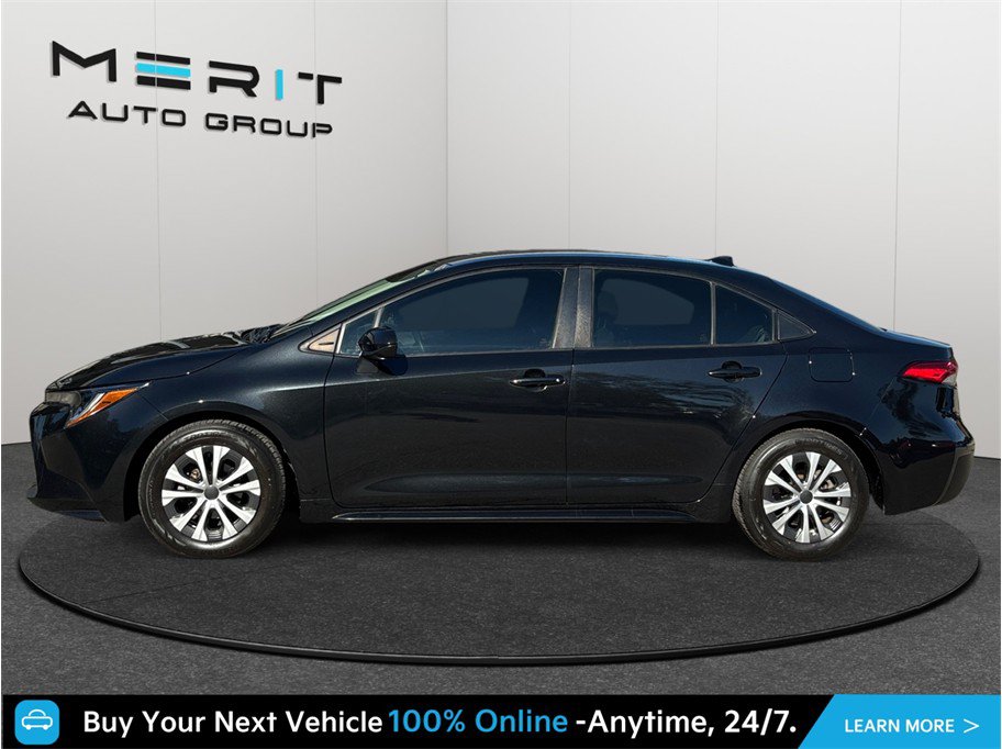 Used 2022 Toyota Corolla LE FWD image 5