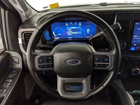 Used 2025 Ford F350 Lariat w/ Lariat Ultimate Package AWD/4WD image 10