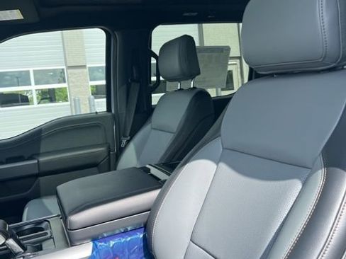New 2025 Ford F150 Lightning Lariat image 34