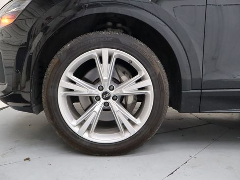 Used 2023 Audi Q8 Premium Plus w/ Premium Plus Package image 12