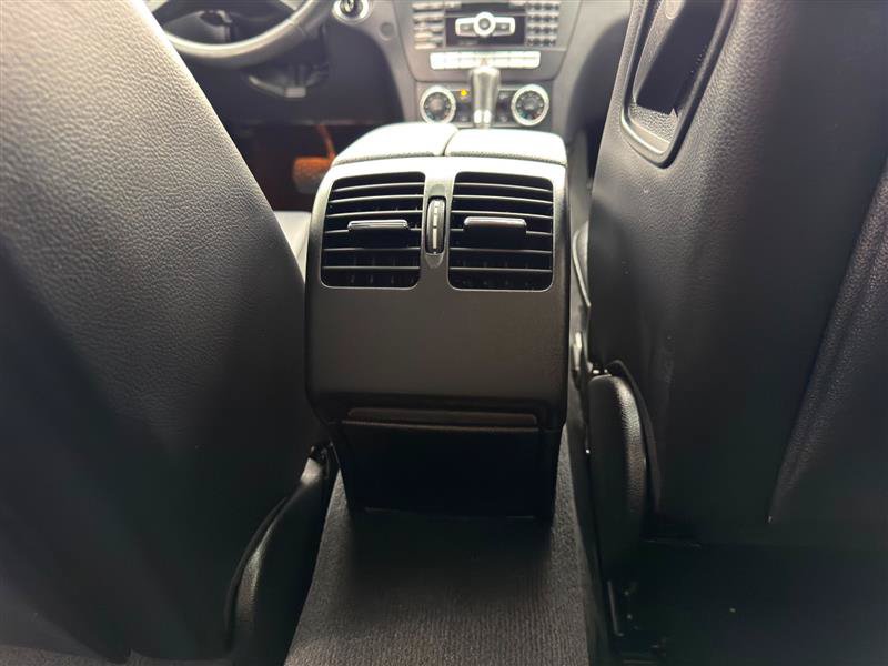 Used 2012 Mercedes-Benz C 250 Sedan w/ Multimedia Pkg image 21