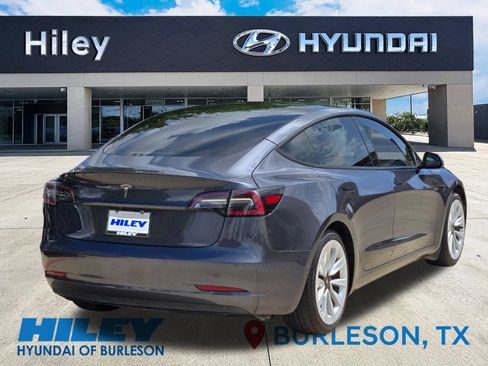 Used 2021 Tesla Model 3 Standard Range Plus RWD image 4