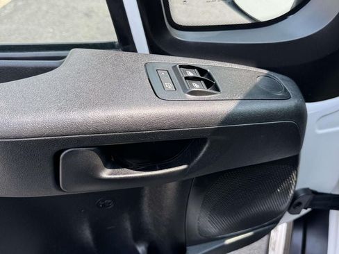 Used 2023 RAM ProMaster 2500 FWD image 17