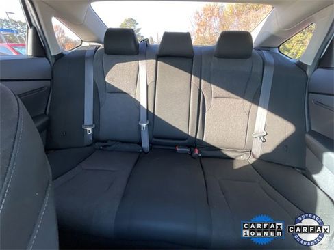 Certified 2024 Honda Accord EX image 18