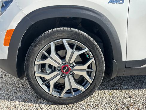 Used 2021 Kia Seltos SX image 14