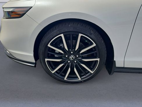 Certified 2023 Honda Accord Touring image 9