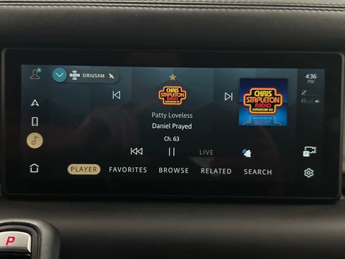 Used 2023 Land Rover Defender 110 X-Dynamic SE AWD/4WD image 33