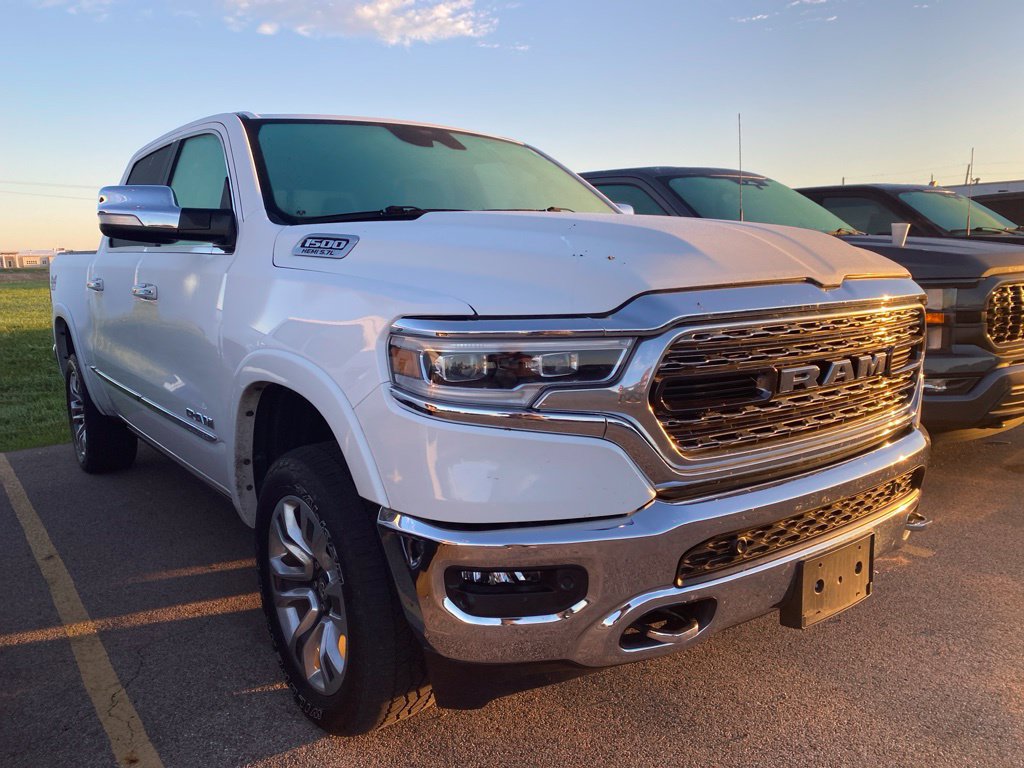 Used 2022 RAM 1500 Limited w/ Off-Road Group AWD/4WD image 4
