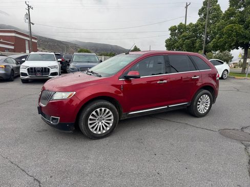Used 2013 Lincoln MKX AWD image 1
