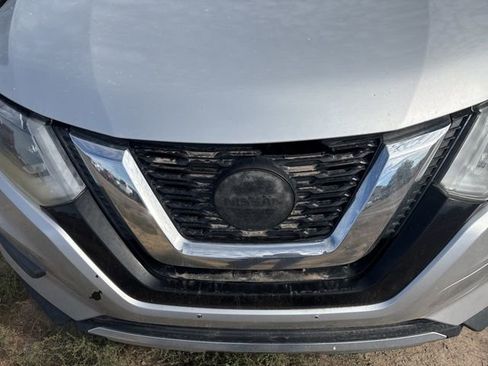 Used 2018 Nissan Rogue SL image 19