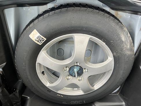 Used 2023 Jeep Grand Cherokee Limited w/ Luxury Tech Group II image 19