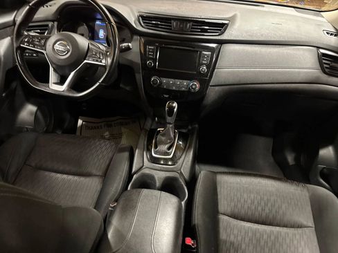 Used 2020 Nissan Rogue S w/ Special Edition Package image 34