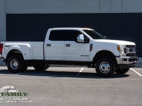 Used 2017 Ford F350 XLT w/ XLT Value Package AWD/4WD image 13