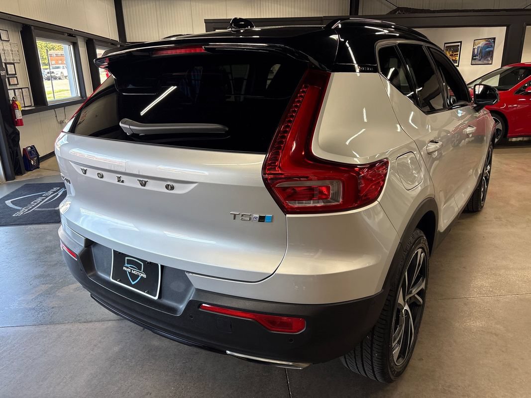Used 2019 Volvo XC40 T5 R-Design AWD/4WD image 10