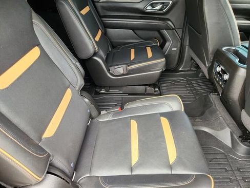 Used 2021 GMC Yukon XL AT4 w/ AT4 Premium Plus Package AWD/4WD image 29