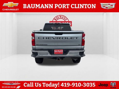 Used 2024 Chevrolet Silverado 2500 LT w/ Safety Package AWD/4WD image 4