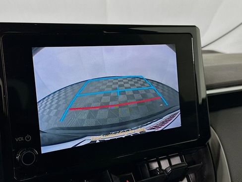 Used 2024 Toyota Corolla LE image 19