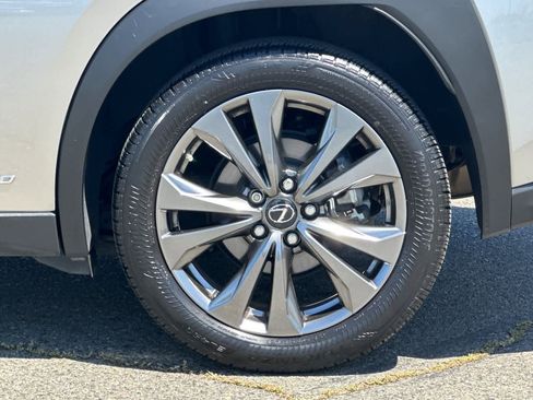 Used 2019 Lexus UX 250h F Sport w/ F Sport Premium Package AWD/4WD image 31
