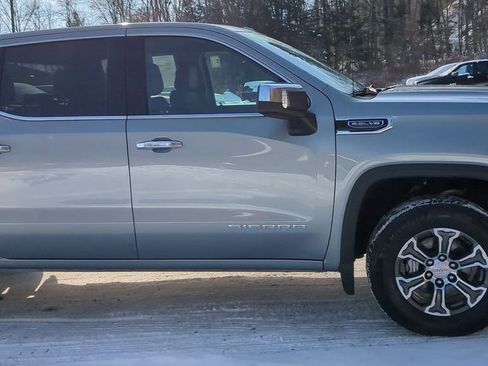 Used 2025 GMC Sierra 1500 SLT image 7