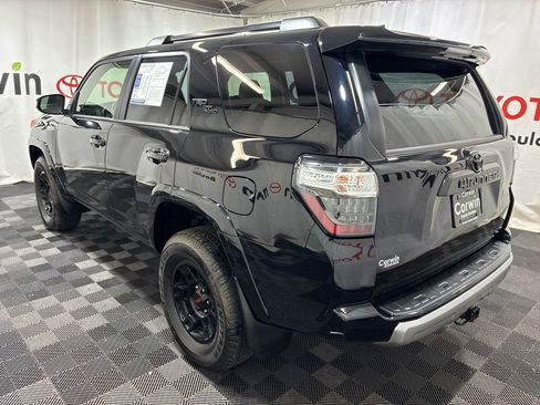 Used 2024 Toyota 4Runner TRD Off-Road Premium AWD/4WD image 4