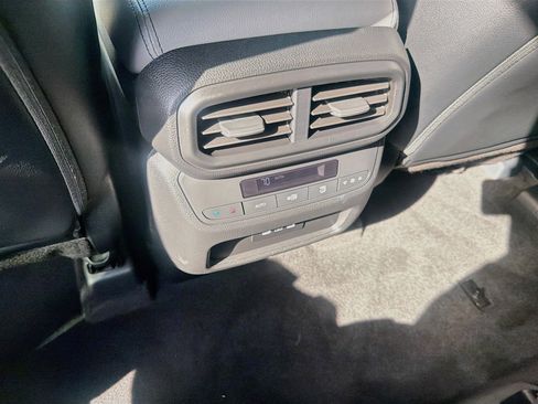 Certified 2025 Honda Pilot EX-L image 22