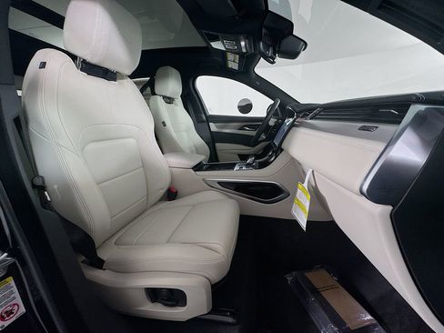 New 2026 Jaguar F-PACE R-Dynamic S AWD/4WD image 28