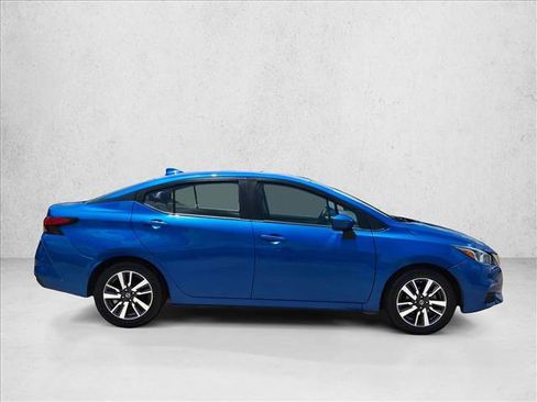Used 2021 Nissan Versa SV FWD image 4