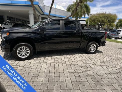 Used 2025 Chevrolet Silverado 1500 RST AWD/4WD image 33