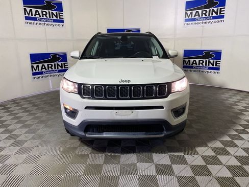 Used 2018 Jeep Compass Limited w/ Navigation Group AWD/4WD image 15