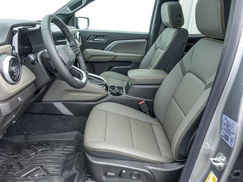 New 2026 Chevrolet Colorado ZR2 w/ Technology Package image 14