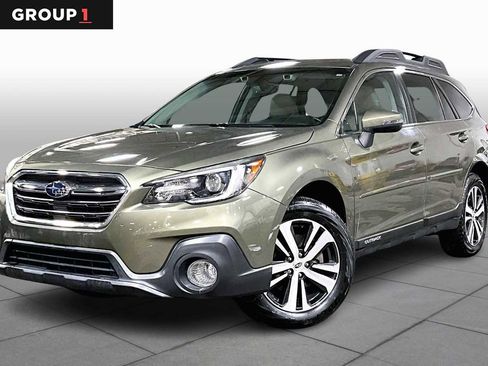 Used 2018 Subaru Outback 2.5i Limited image 1