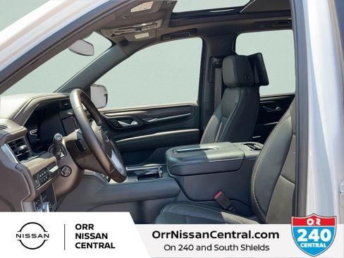 Used 2023 GMC Yukon XL Denali AWD/4WD image 19