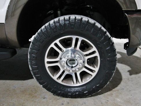 Used 2016 Ford F250 King Ranch w/ FX4 Off-Road Package image 16