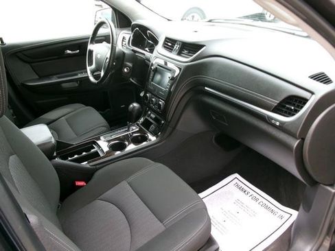 Used 2015 Chevrolet Traverse LT w/ Traveler's Package AWD/4WD image 21