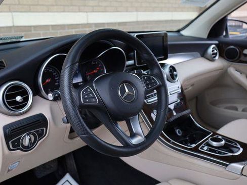 Used 2017 Mercedes-Benz GLC 300 4MATIC image 13