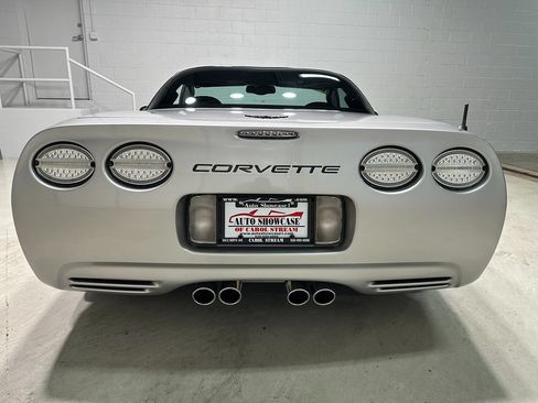 Used 2004 Chevrolet Corvette Z06 w/ Memory Package RWD image 8