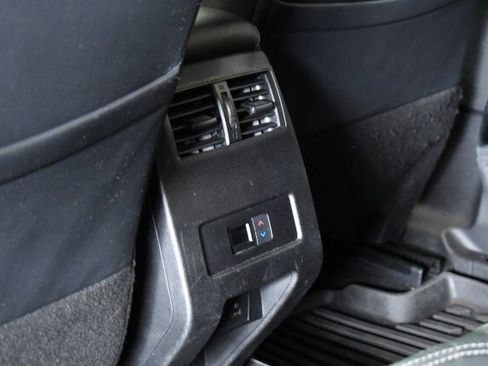 Used 2022 Mitsubishi Outlander SEL AWD/4WD image 25