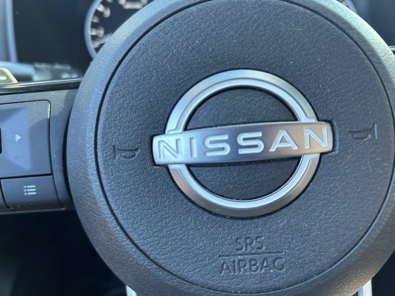 Used 2022 Nissan Rogue SV AWD/4WD image 19
