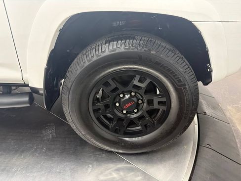 Used 2017 Toyota 4Runner TRD Pro AWD/4WD image 9