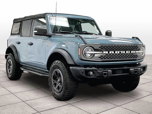 Certified 2022 Ford Bronco Badlands AWD/4WD image 2