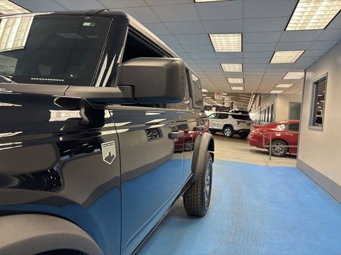 Used 2025 Ford Bronco Big Bend image 16