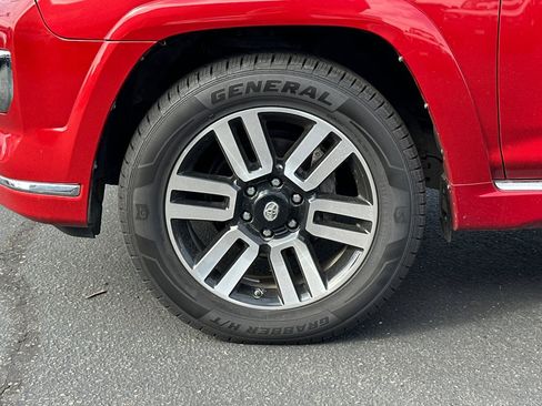 Used 2018 Toyota 4Runner Limited image 39