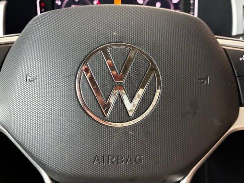 Used 2021 Volkswagen Atlas SEL AWD/4WD image 22