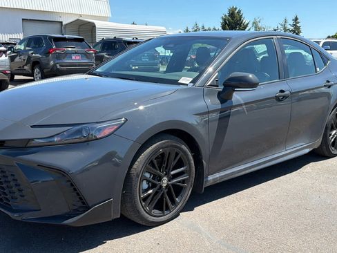 Certified 2026 Toyota Camry SE FWD image 39