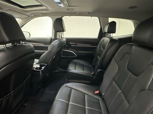 Used 2021 Kia Telluride EX w/ EX Premium Package image 10