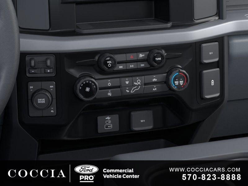 New 2026 Ford F550 4x4 Regular Cab Super Duty image 15