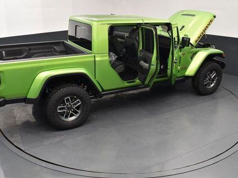 New 2026 Jeep Gladiator Mojave w/ Safety Group AWD/4WD image 30