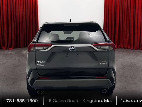 Certified 2021 Toyota RAV4 XSE AWD/4WD image 6