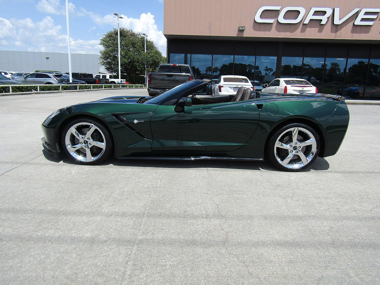 Used 2014 Chevrolet Corvette Stingray Convertible w/ 3LT Preferred Equipment Group RWD image 8