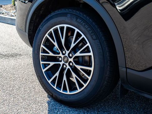 Used 2025 Ford Escape SE w/ PHEV Premium Package image 7